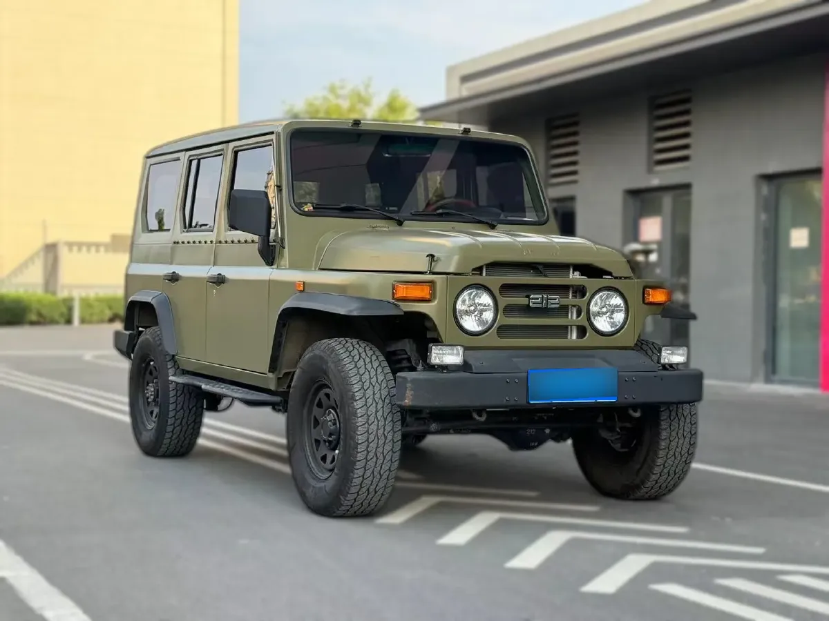 2023 BAW 212 2.4T 211HP L4 6MT,autocango,china used car exporter,china ev exporter,chinese used car exporter,chinese used ev exporter