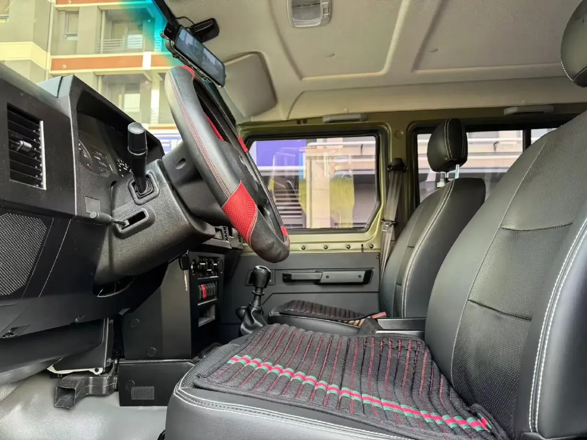 2023 BAW 212 2.4T 211HP L4 6MT,autocango,china used car exporter,china ev exporter,chinese used car exporter,chinese used ev exporter