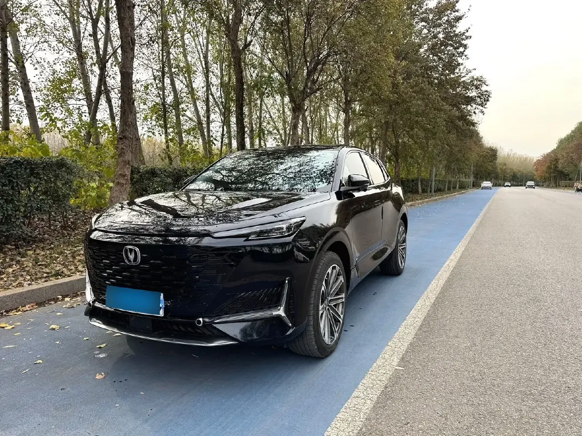 2021 ChangAn UNI-K 2.0T 233HP L4 8AT