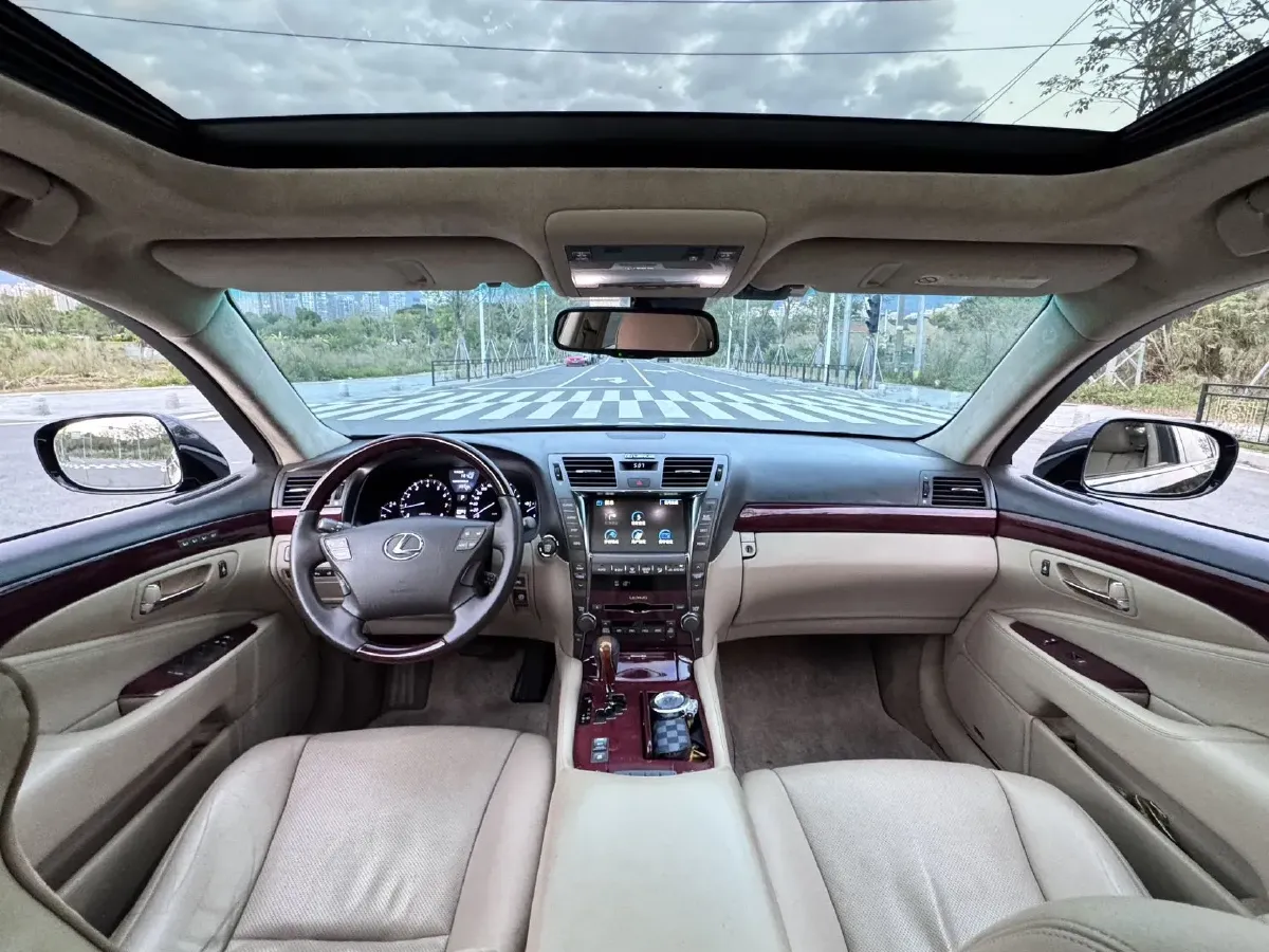 2006 Lexus LS 4.6L 346HP V8 8AT,autocango,china used car exporter,china ev exporter,chinese used car exporter,chinese used ev exporter