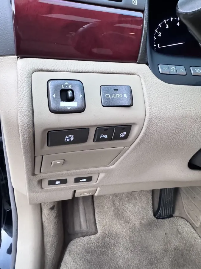 2006 Lexus LS 4.6L 346HP V8 8AT,autocango,china used car exporter,china ev exporter,chinese used car exporter,chinese used ev exporter