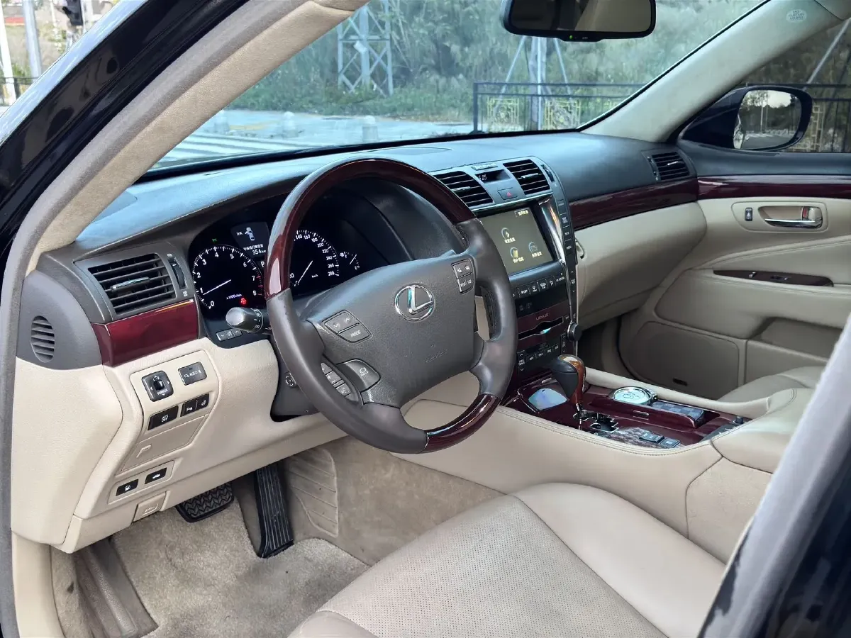 2006 Lexus LS 4.6L 346HP V8 8AT,autocango,china used car exporter,china ev exporter,chinese used car exporter,chinese used ev exporter