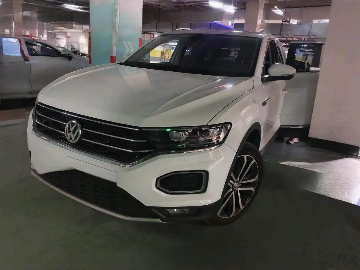 2020 Volkswagen T-Roc 1.4T 150HP L4 7DCT