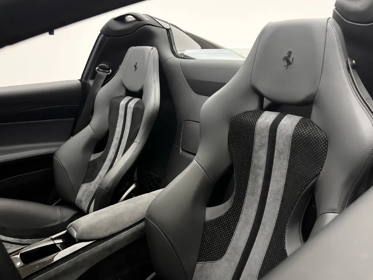 2020 Ferrari 812 6.5L 800HP V12 7DCT,autocango,china used car exporter,china ev exporter,chinese used car exporter,chinese used ev exporter