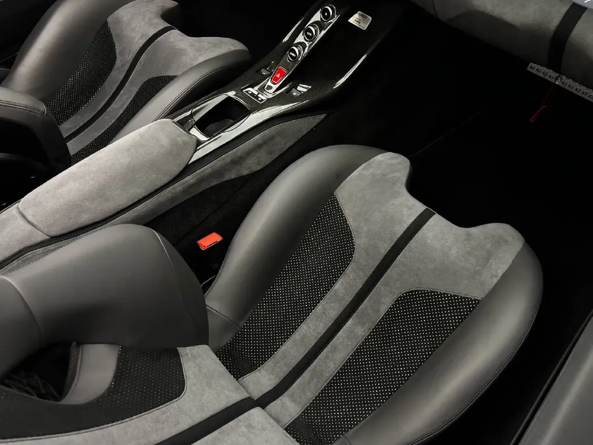 2020 Ferrari 812 6.5L 800HP V12 7DCT,autocango,china used car exporter,china ev exporter,chinese used car exporter,chinese used ev exporter