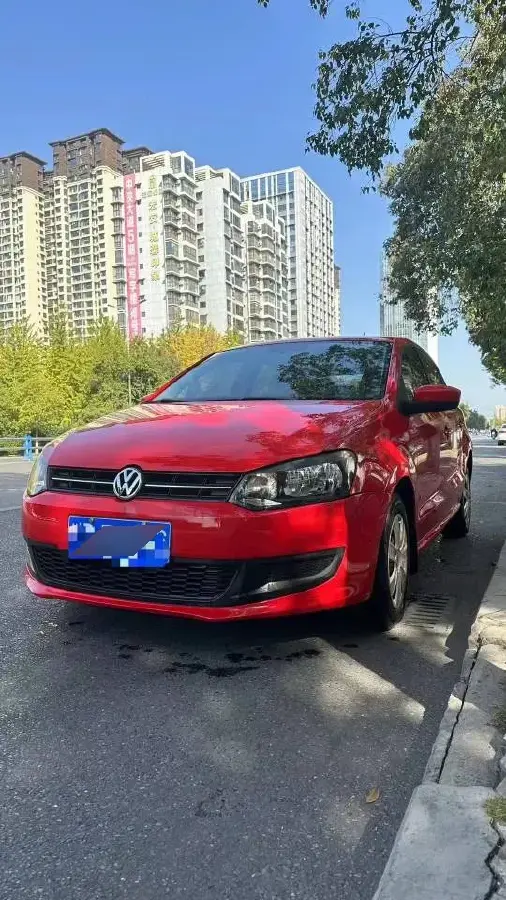 2013 Volkswagen Polo 1.4L 86HP L4 5MT