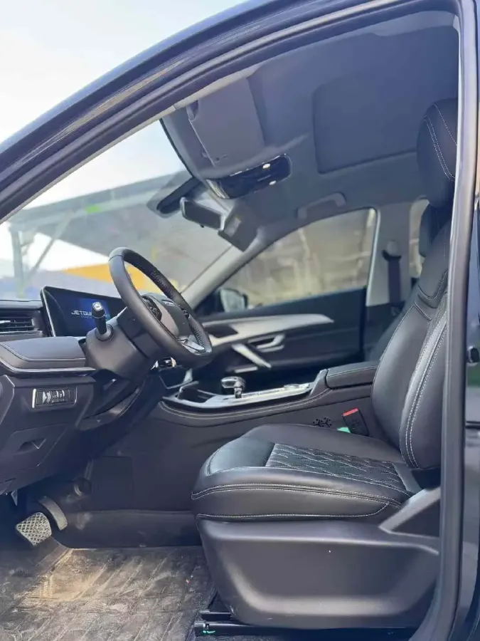 2024 Jetour X70 Plus 1.5T 156HP L4 6MT,autocango,china used car exporter,china ev exporter,chinese used car exporter,chinese used ev exporter