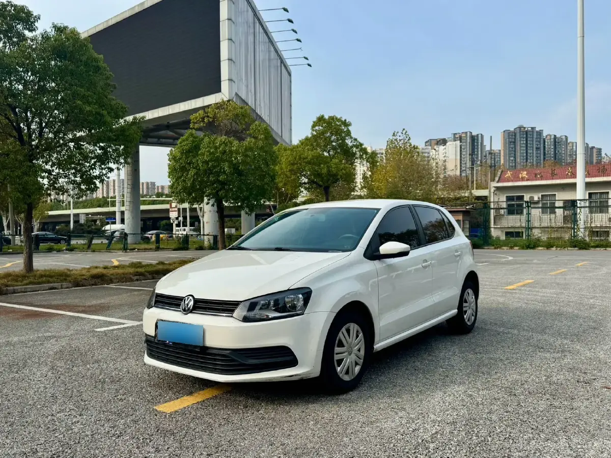 2018 Volkswagen Polo 1.5L 110HP L4 6AT