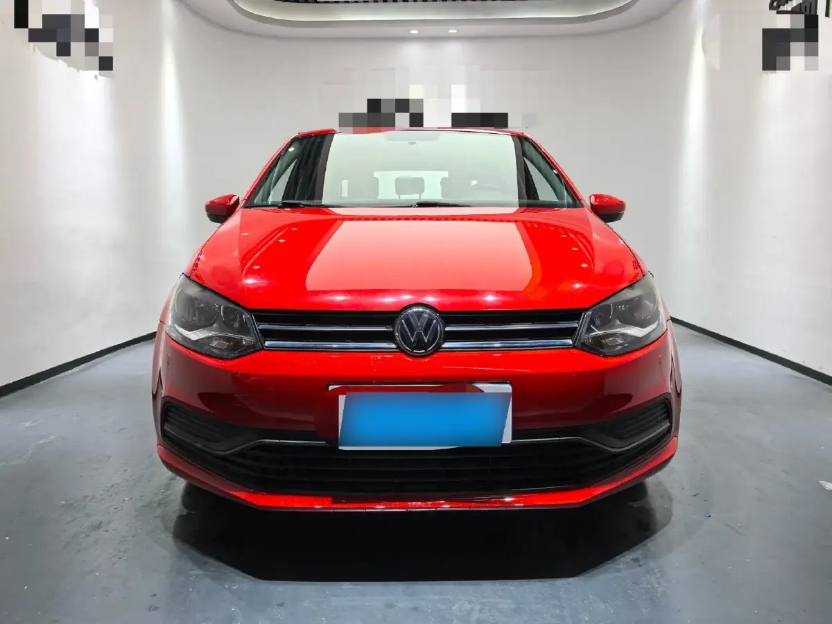 2016 Volkswagen Polo 1.4L 90HP L4 6AT