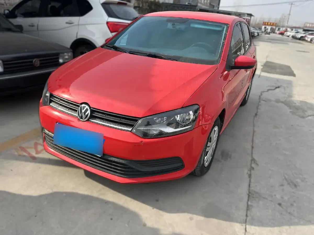 2014 Volkswagen Polo 1.4L 90HP L4 5MT