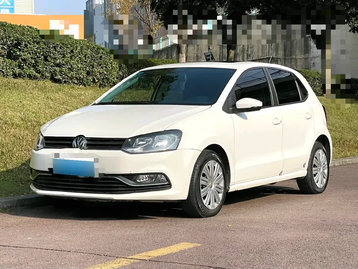 2016 Volkswagen Polo 1.6L 110HP L4 5MT