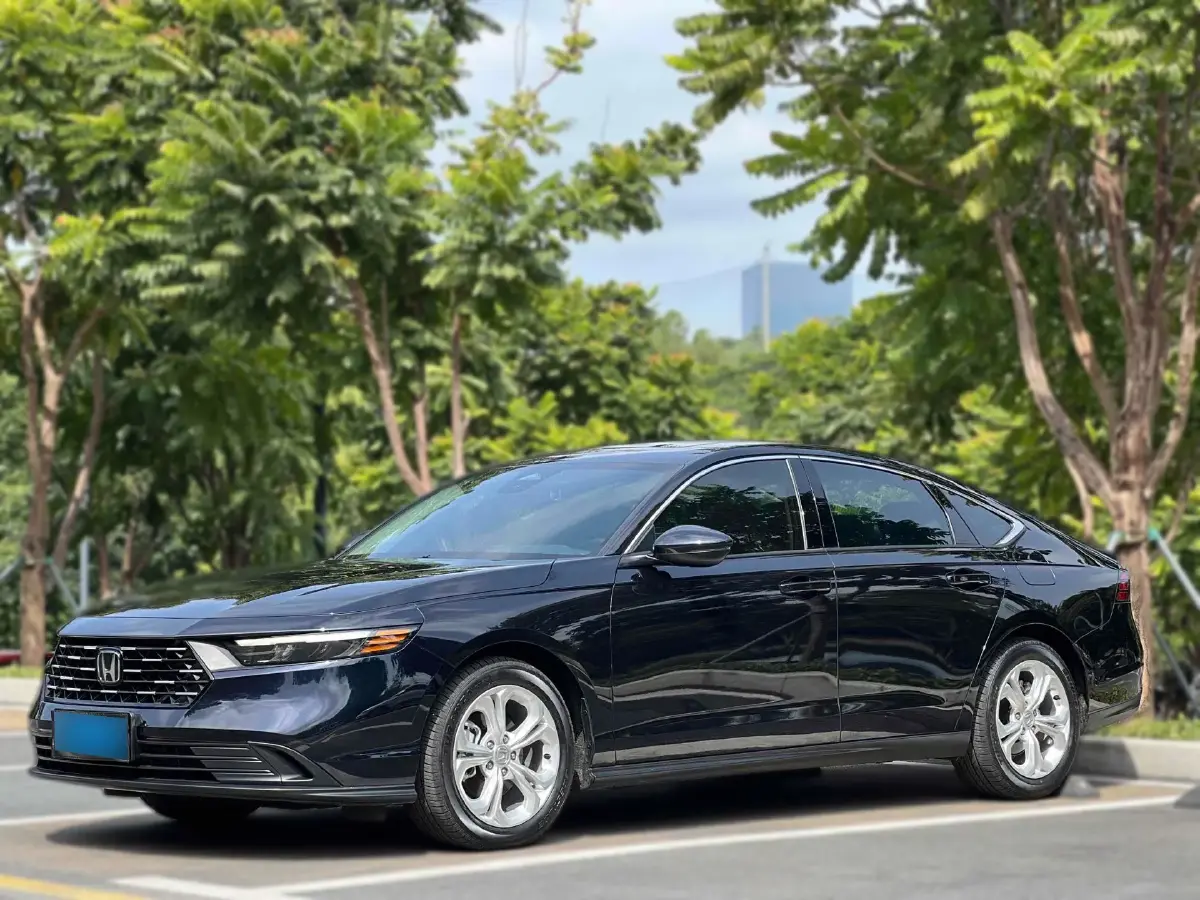 2024 Honda Accord 1.5T 192HP L4 CVT