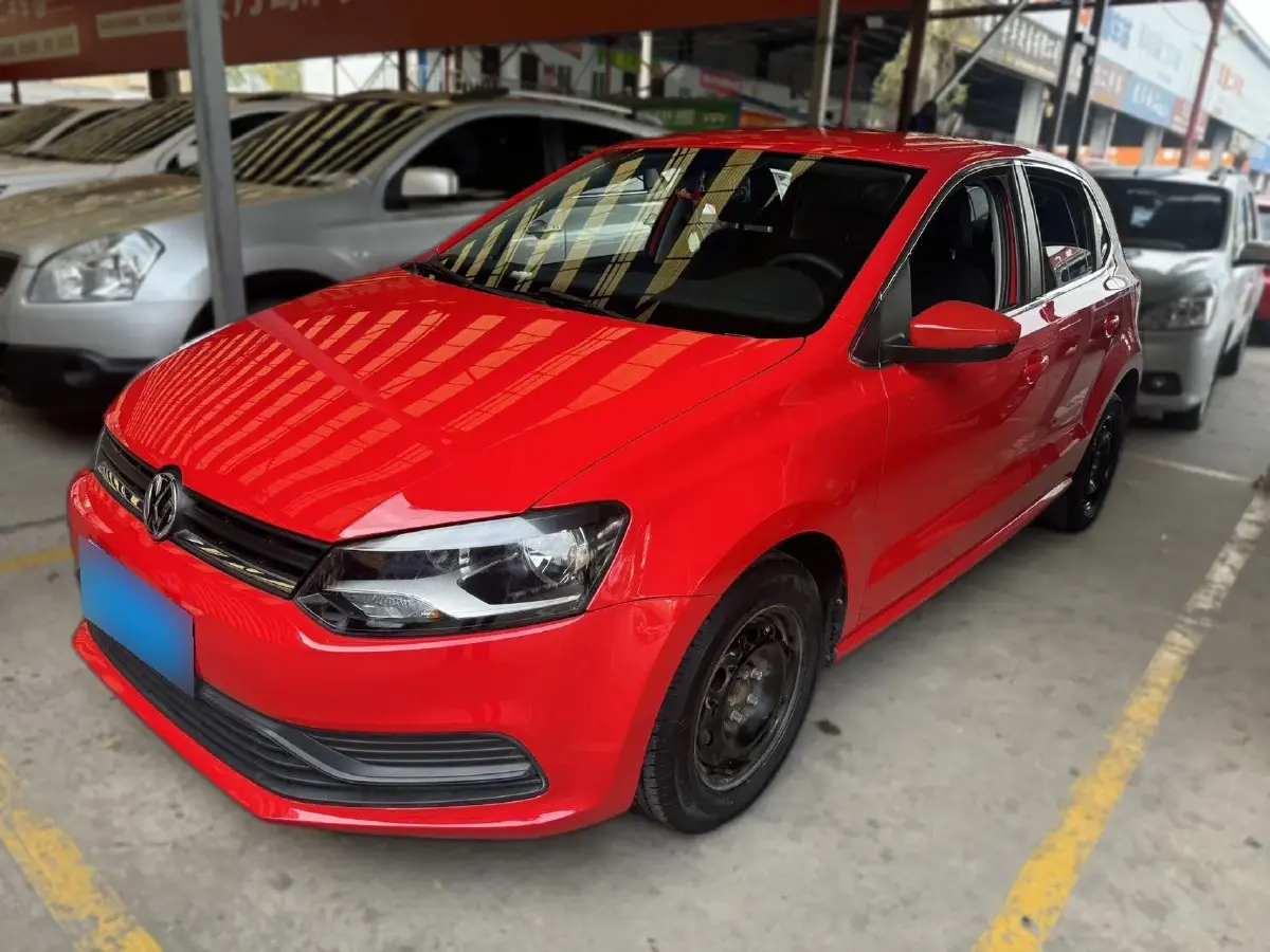 2016 Volkswagen Polo 1.4L 90HP L4 6AT