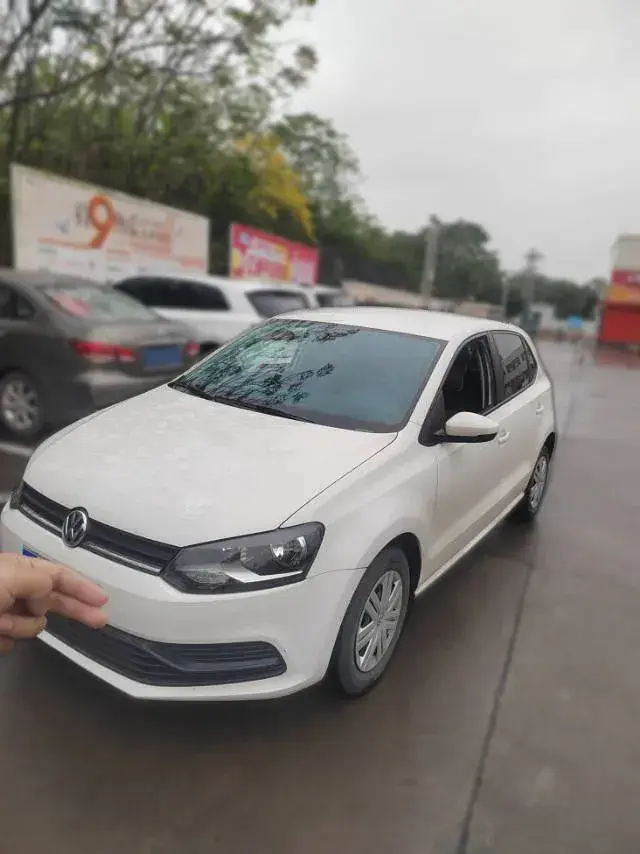 2018 Volkswagen Polo 1.5L 110HP L4 6AT