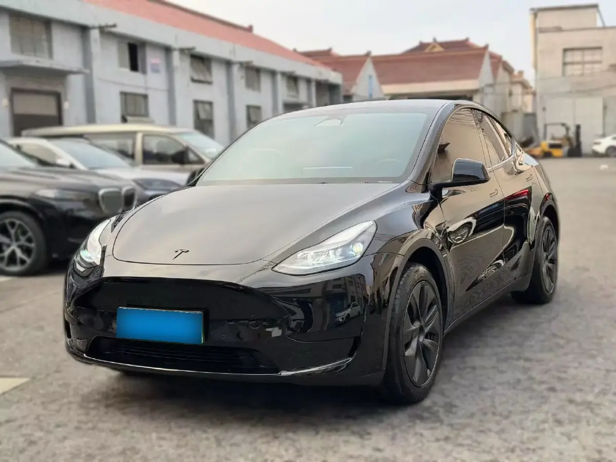 2023 Tesla Model Y BEV 60KWH