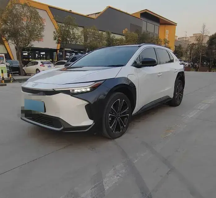 2022 Toyota bZ4X BEV 66.7KWH