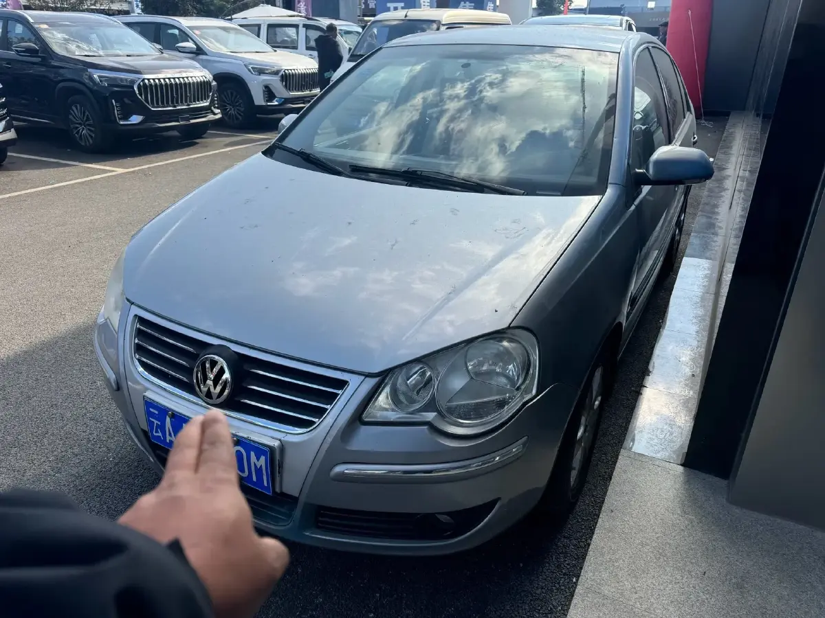 2009 Volkswagen Polo 1.6L 105HP L4 6AT