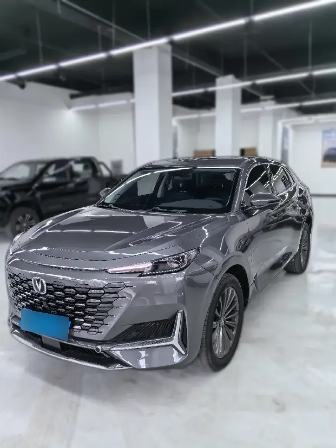 2021 ChangAn UNI-K 2.0T 233HP L4 8AT