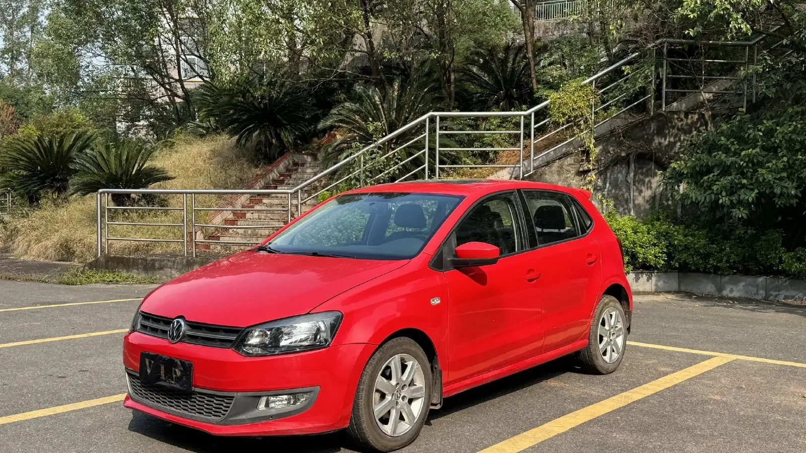 2011 Volkswagen Polo 1.4L 86HP L4 6AT