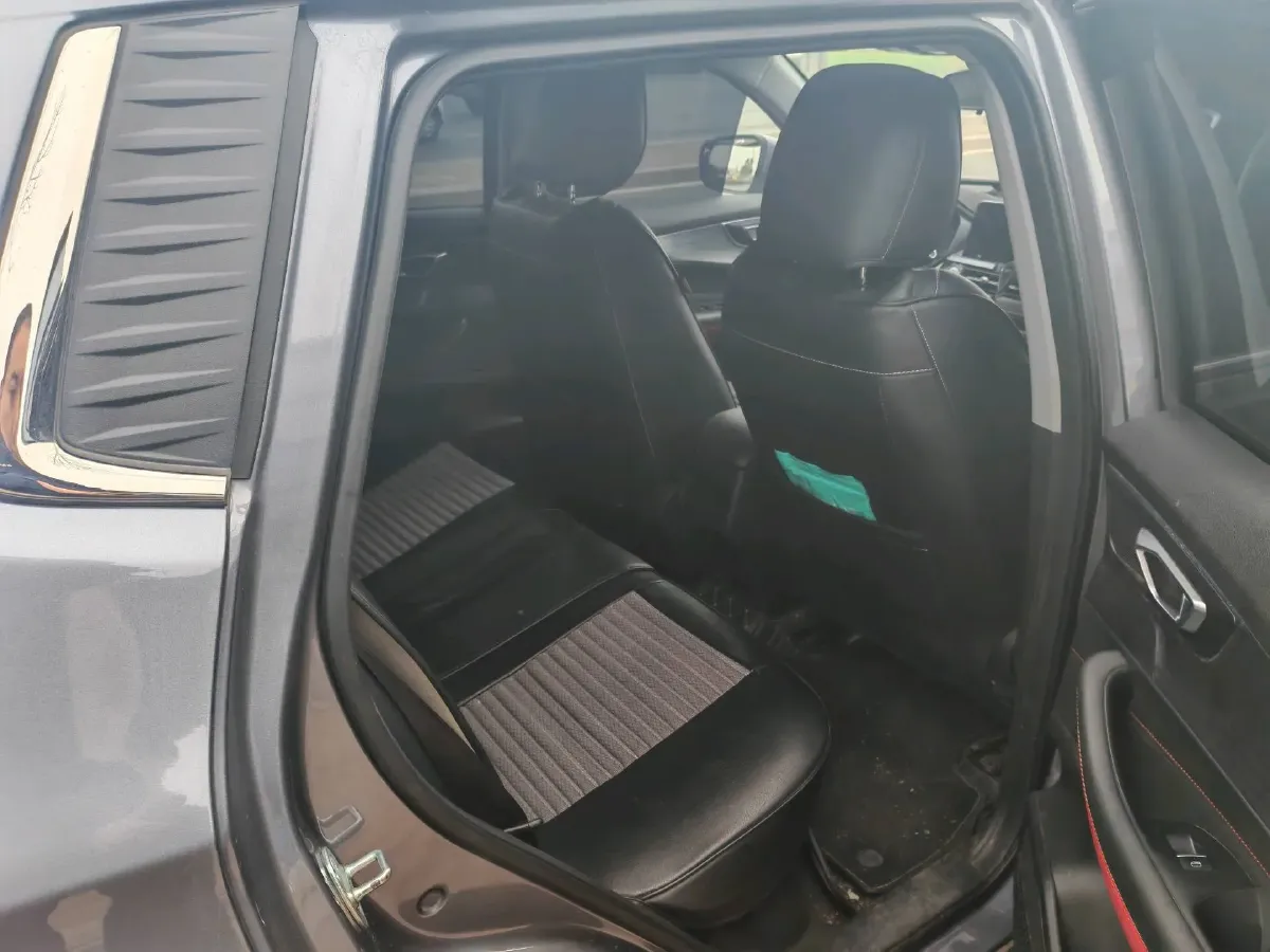 2022 Chery Tiggo 3 1.5L 116HP L4 5MT,autocango,china used car exporter,china ev exporter,chinese used car exporter,chinese used ev exporter