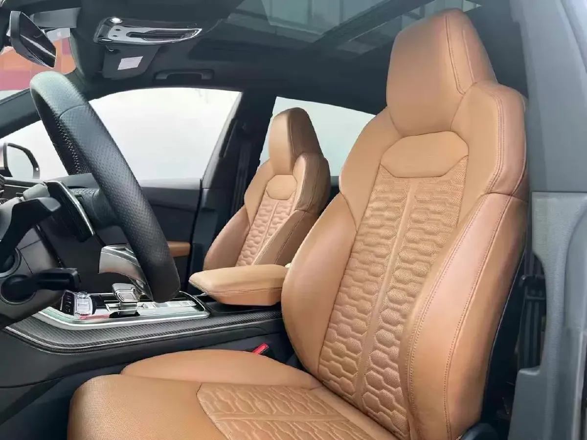 2022 Audi RS Q8 4.0T 600HP V8 8AT,autocango,china used car exporter,china ev exporter,chinese used car exporter,chinese used ev exporter