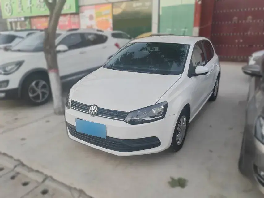 2016 Volkswagen Polo 1.4L 90HP L4 6AT