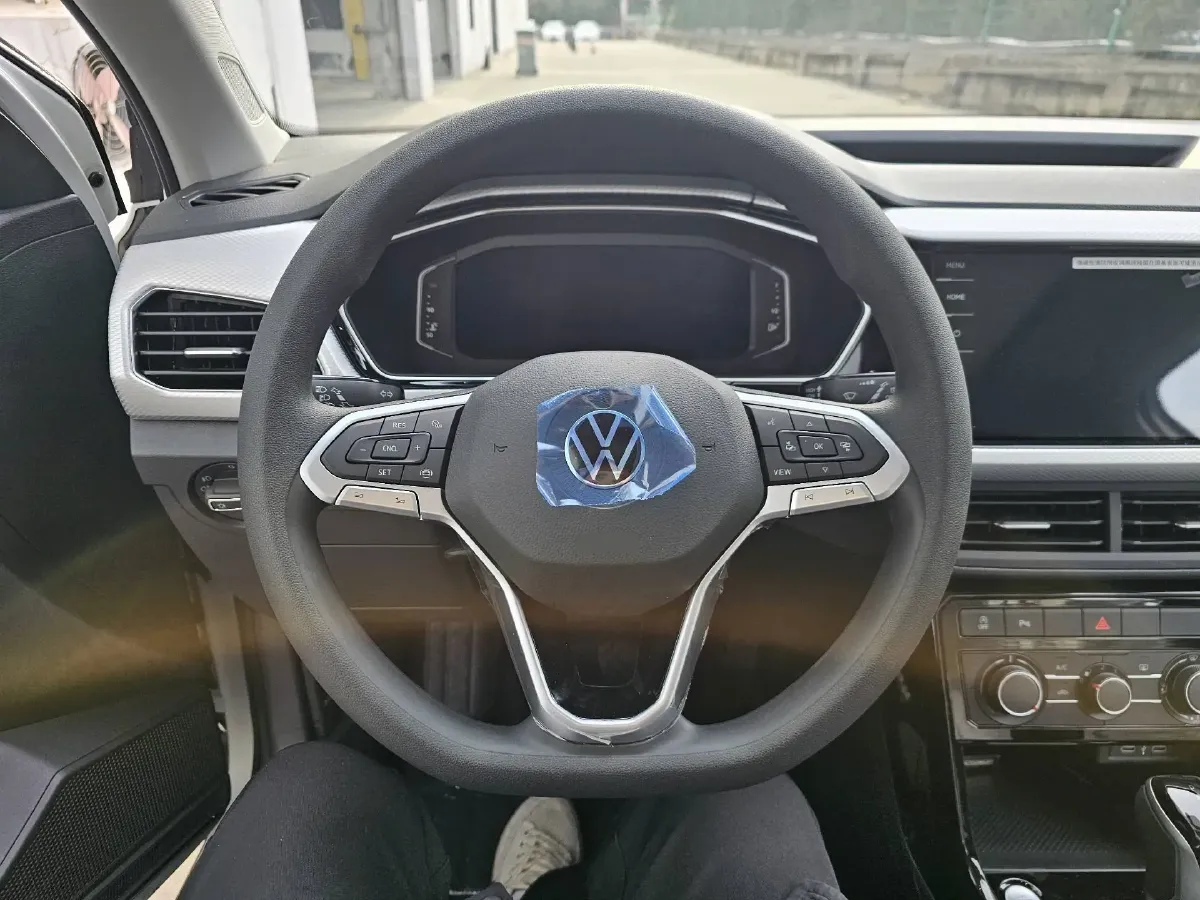 2023 Volkswagen Tacqua 1.2T 116HP L4 7DCT,autocango,china used car exporter,china ev exporter,chinese used car exporter,chinese used ev exporter