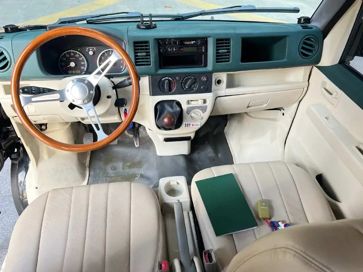 2010 Suzuki Landy 1.2L 95HP L4 5MT,autocango,china used car exporter,china ev exporter,chinese used car exporter,chinese used ev exporter