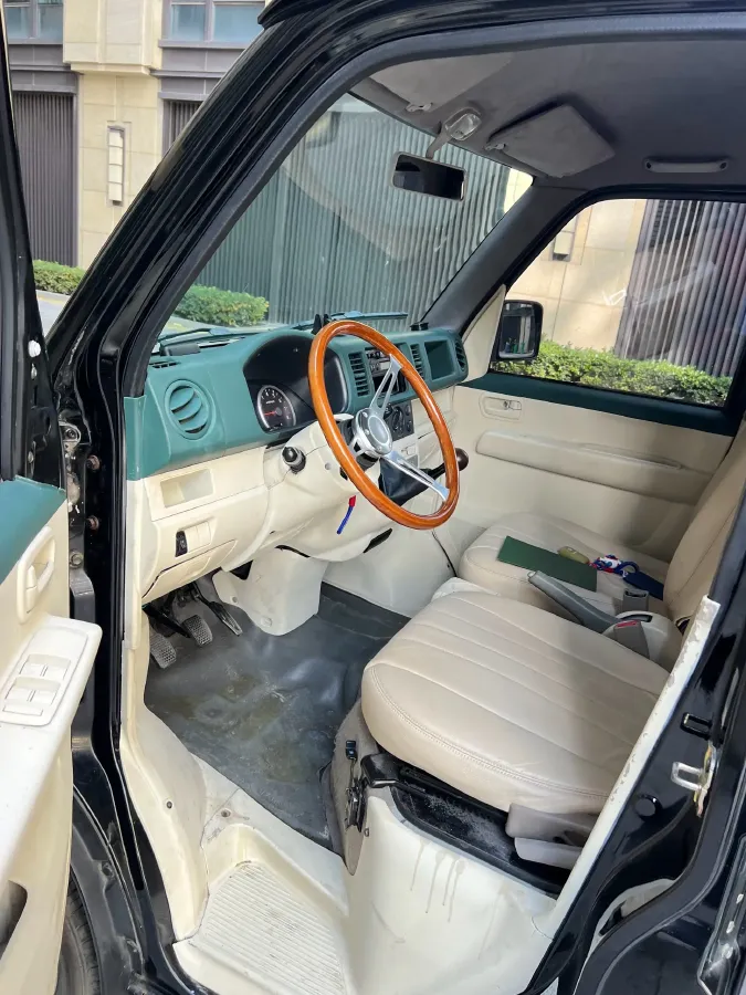 2010 Suzuki Landy 1.2L 95HP L4 5MT,autocango,china used car exporter,china ev exporter,chinese used car exporter,chinese used ev exporter