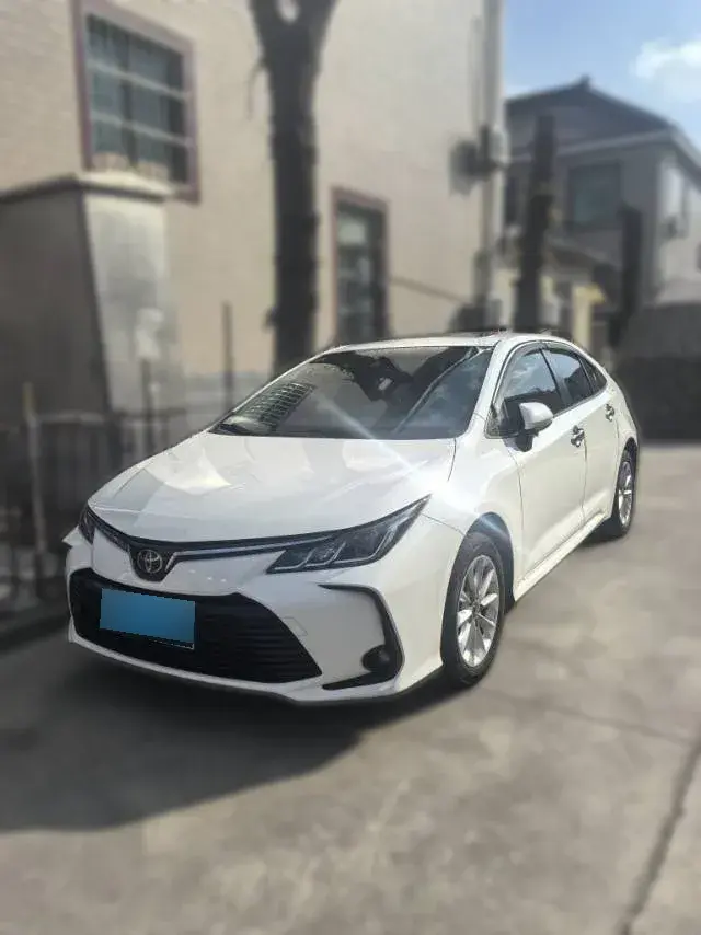 2021 Toyota Corolla 1.2T 116HP L4 CVT
