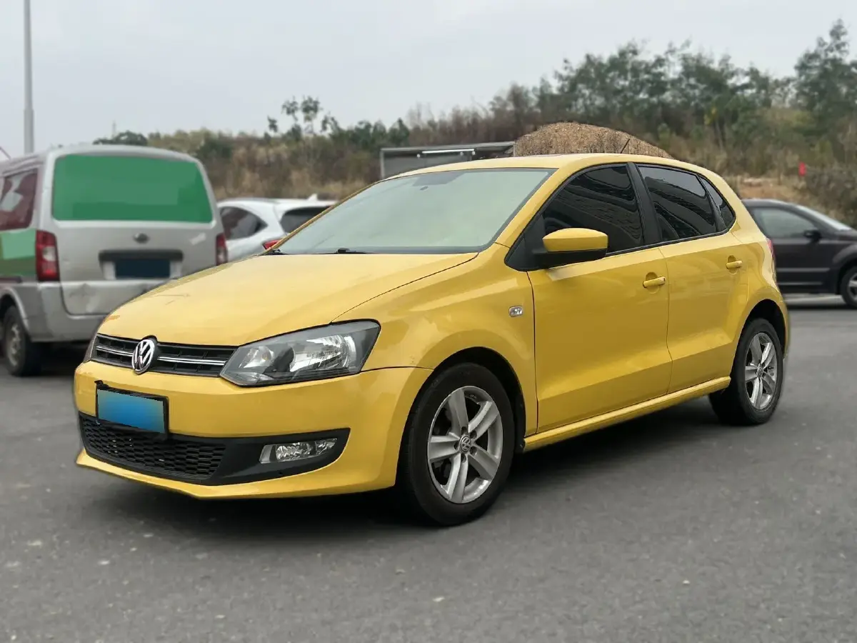 2011 Volkswagen Polo 1.4L 86HP L4 6AT