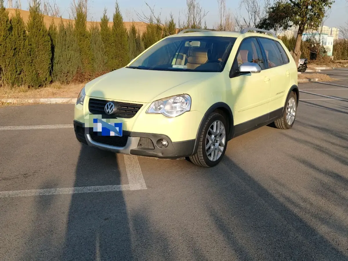 2012 Volkswagen Polo 1.6L 105HP L4 5MT