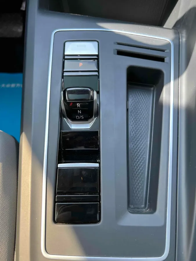 2023 Volkswagen Golf 1.4T 150HP L4 7DCT,autocango,china used car exporter,china ev exporter,chinese used car exporter,chinese used ev exporter