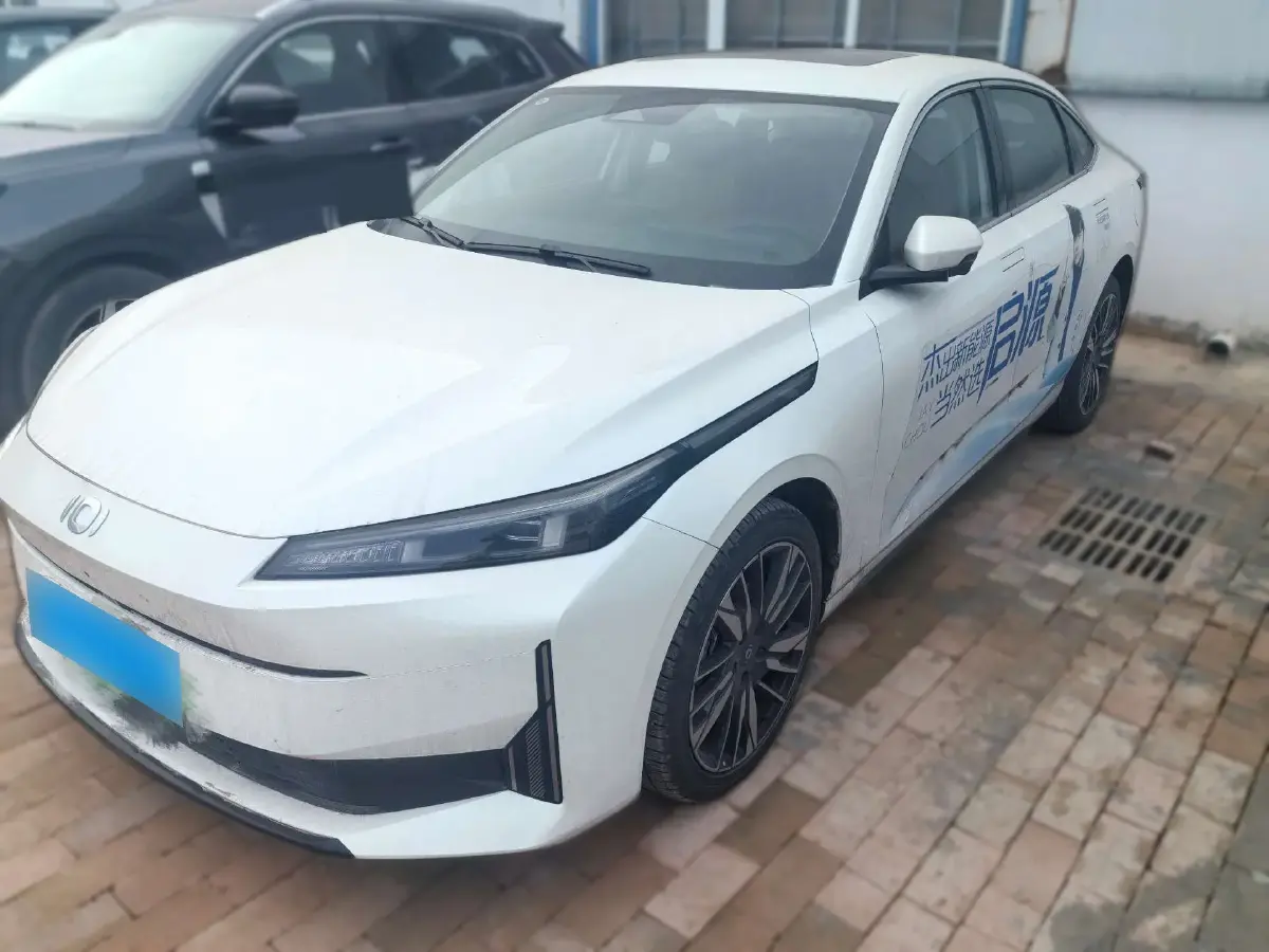 2024 ChangAn QiYuan A05 1.5L 110HP L4 E-CVT PHEV 18.99KWH