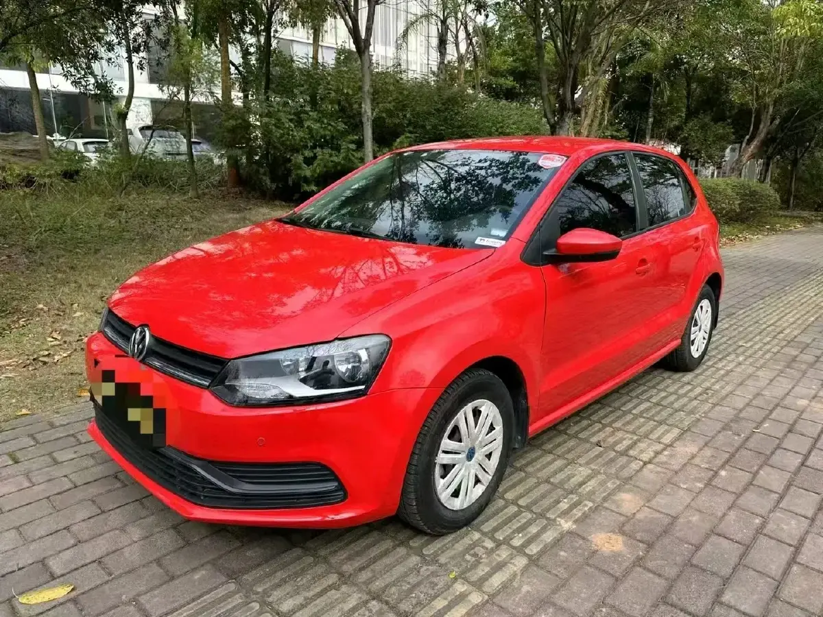 2016 Volkswagen Polo 1.4L 90HP L4 6AT