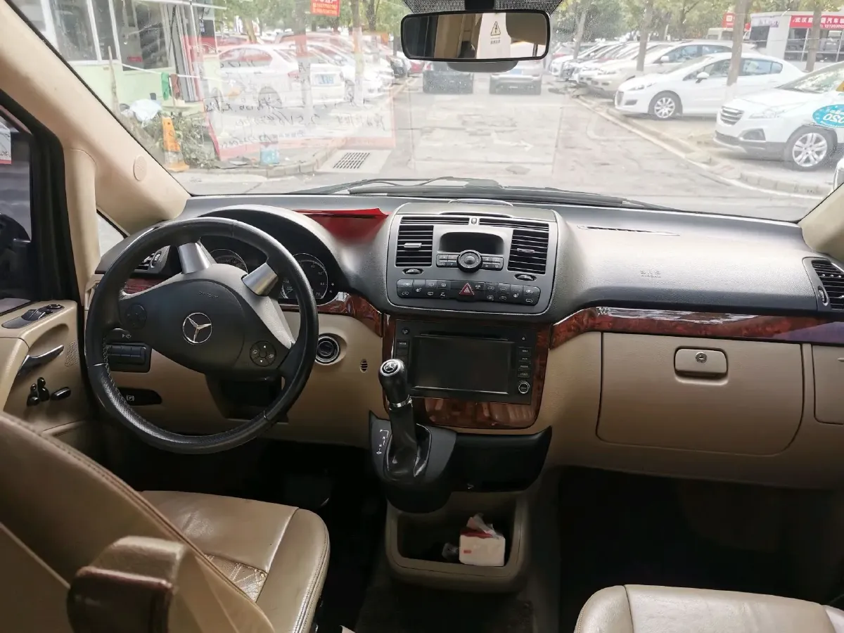 2011 Mercedes-Benz Viano 2.5L 190HP V6 5AT,autocango,china used car exporter,china ev exporter,chinese used car exporter,chinese used ev exporter