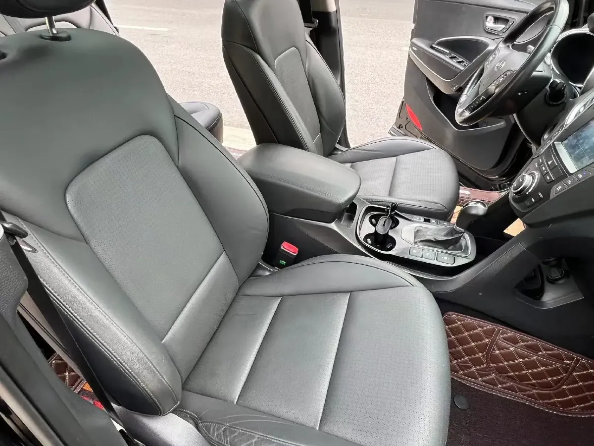 2013 Hyundai Grand SantaFe 2.2T 197HP L4 6AT,autocango,china used car exporter,china ev exporter,chinese used car exporter,chinese used ev exporter