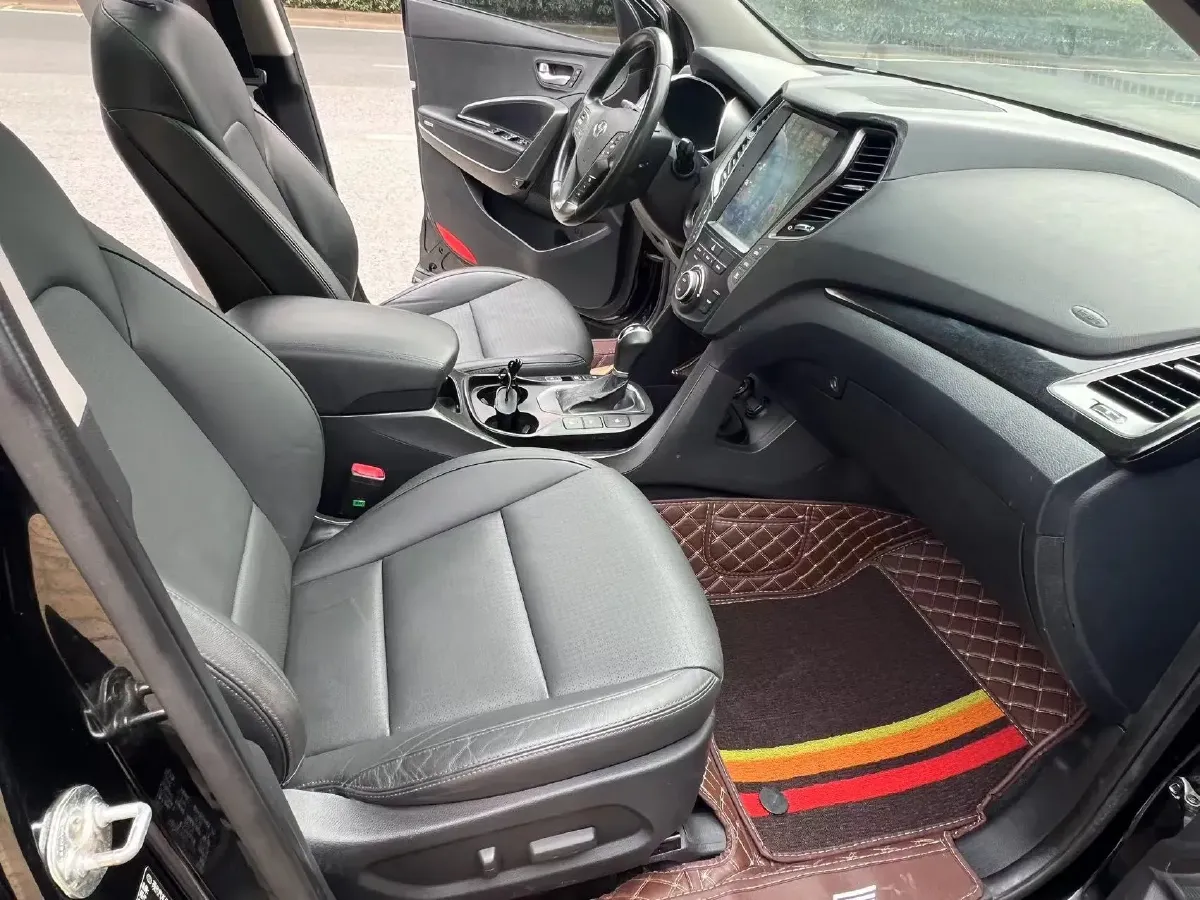 2013 Hyundai Grand SantaFe 2.2T 197HP L4 6AT,autocango,china used car exporter,china ev exporter,chinese used car exporter,chinese used ev exporter