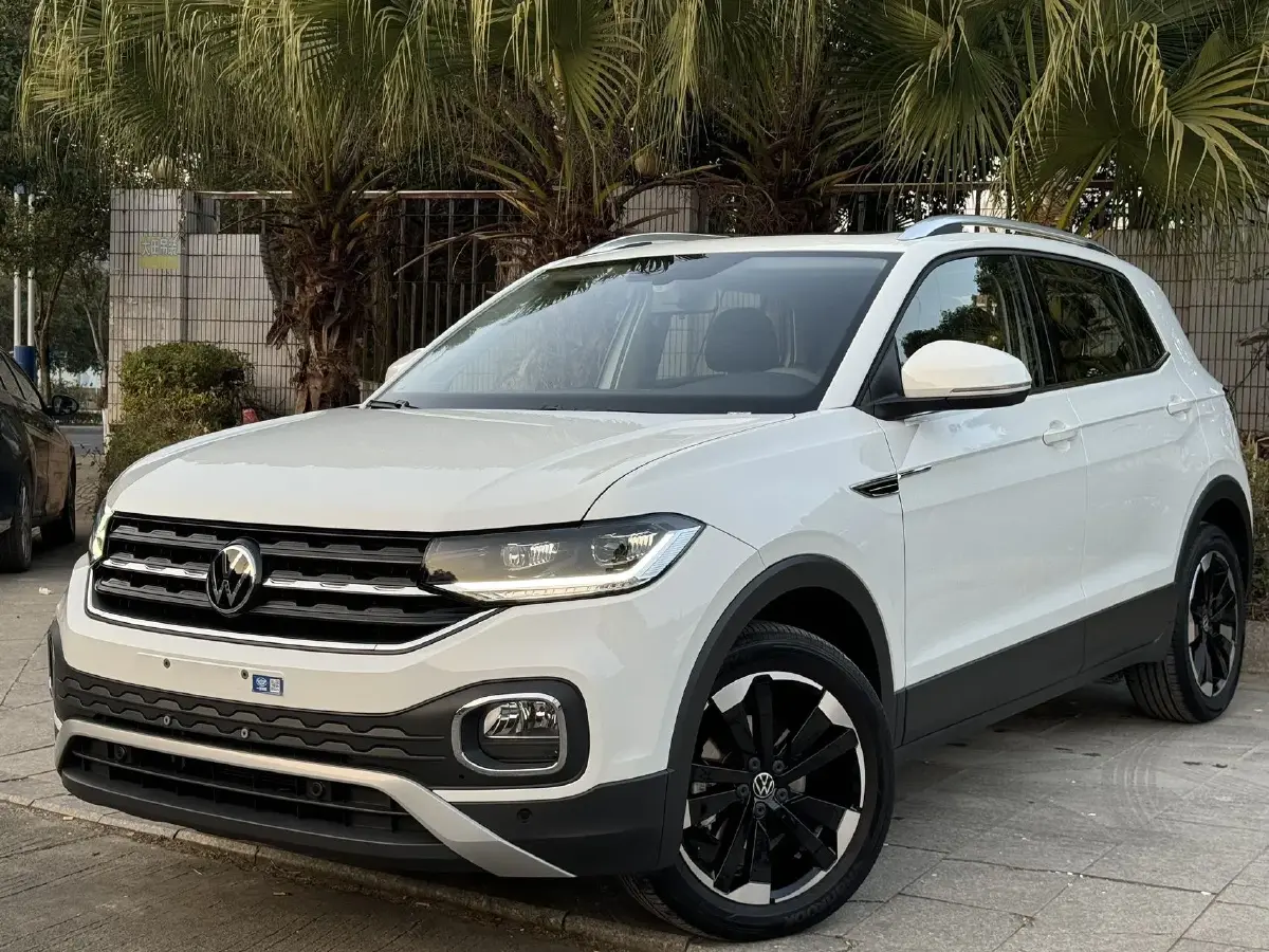 2023 Volkswagen Tacqua 1.2T 116HP L4 7DCT