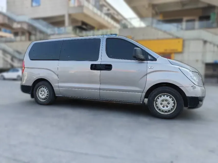 2011 Hyundai H-1 Wagon 2.4L 173HP L4 4AT,autocango,china used car exporter,china ev exporter,chinese used car exporter,chinese used ev exporter