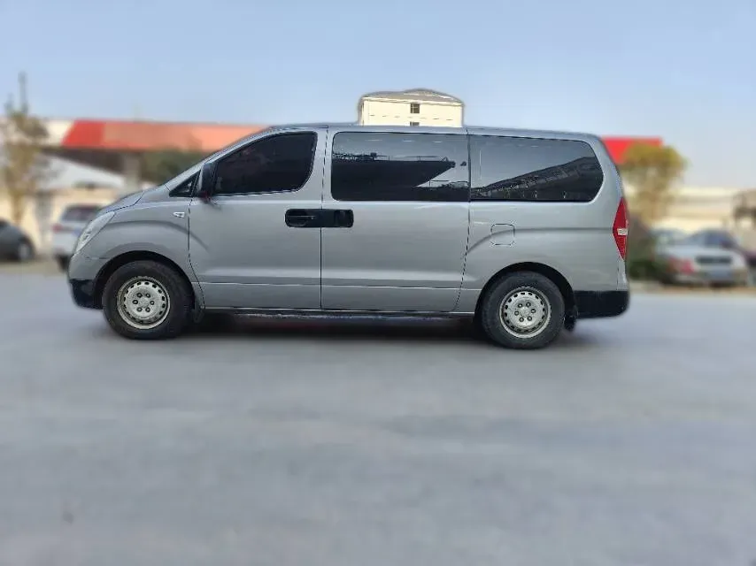 2011 Hyundai H-1 Wagon 2.4L 173HP L4 4AT,autocango,china used car exporter,china ev exporter,chinese used car exporter,chinese used ev exporter