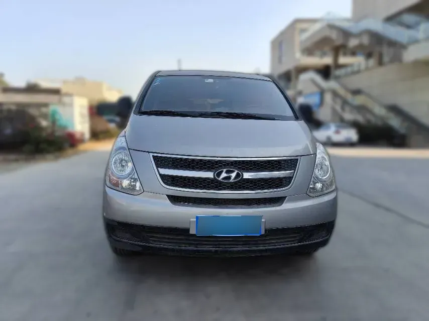 2011 Hyundai H-1 Wagon 2.4L 173HP L4 4AT,autocango,china used car exporter,china ev exporter,chinese used car exporter,chinese used ev exporter