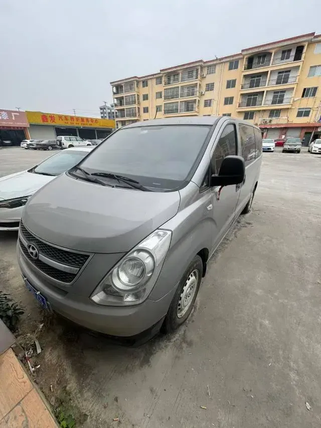 2011 Hyundai H-1 Wagon 2.4L 173HP L4 4AT,autocango,china used car exporter,china ev exporter,chinese used car exporter,chinese used ev exporter