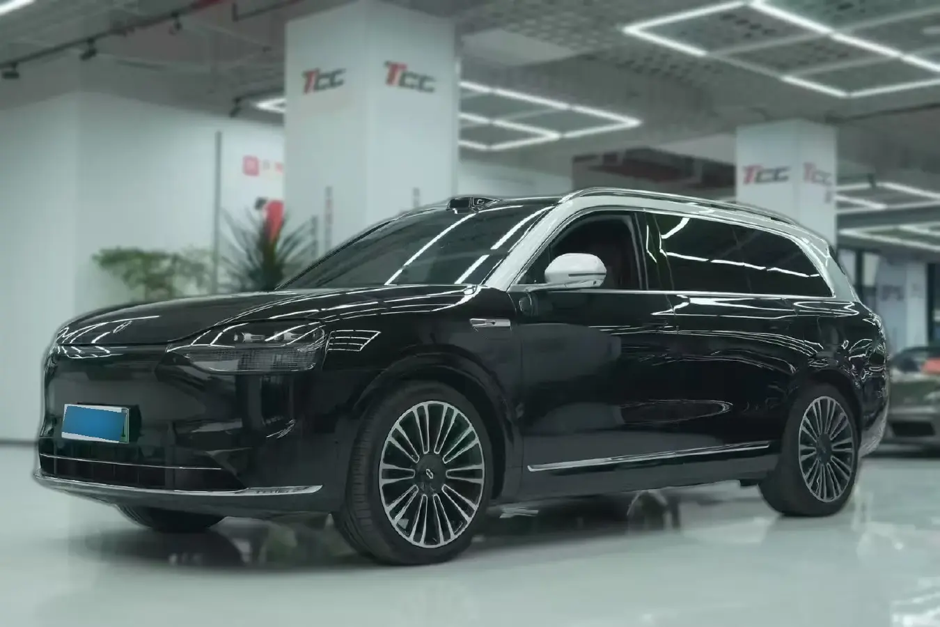 2024 HIMA M9 1.5T 152HP L4 REEV 42KWH