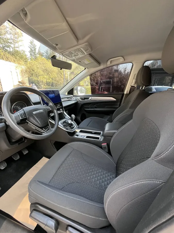 2021 Haval M6 1.5T 150HP L4 7DCT,autocango,china used car exporter,china ev exporter,chinese used car exporter,chinese used ev exporter