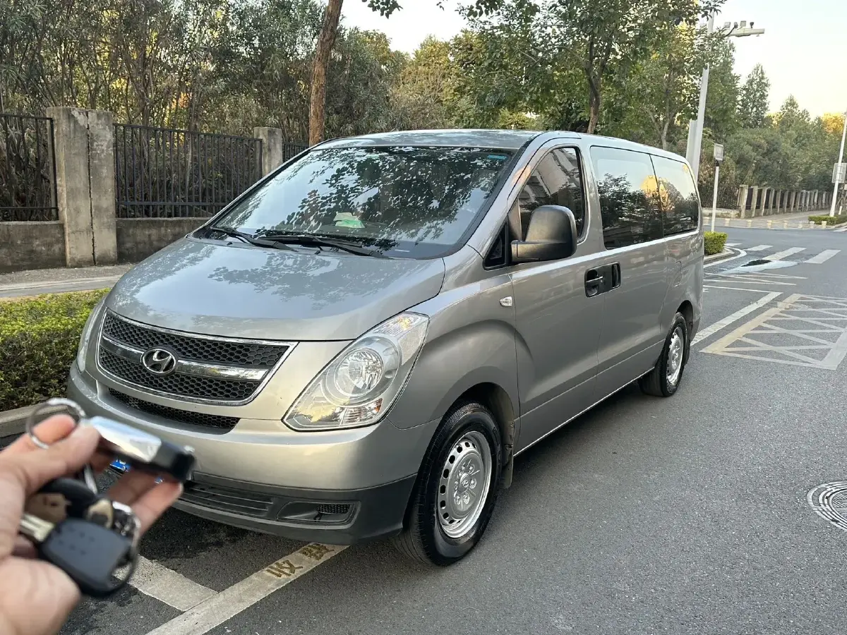 2011 Hyundai H-1 Wagon 2.4L 173HP L4 4AT