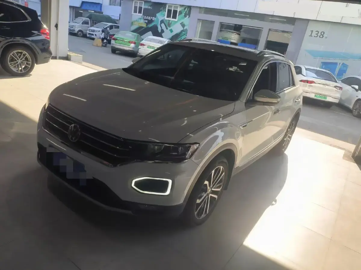 2021 Volkswagen T-Roc 1.4T 150HP L4 7DCT