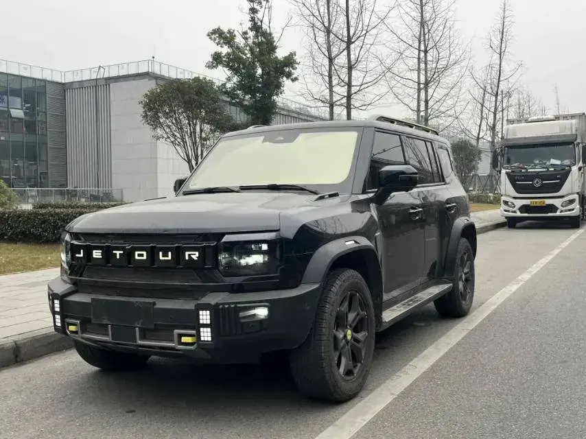 2023 Jetour Traveller 2.0T 254HP L4 7DCT