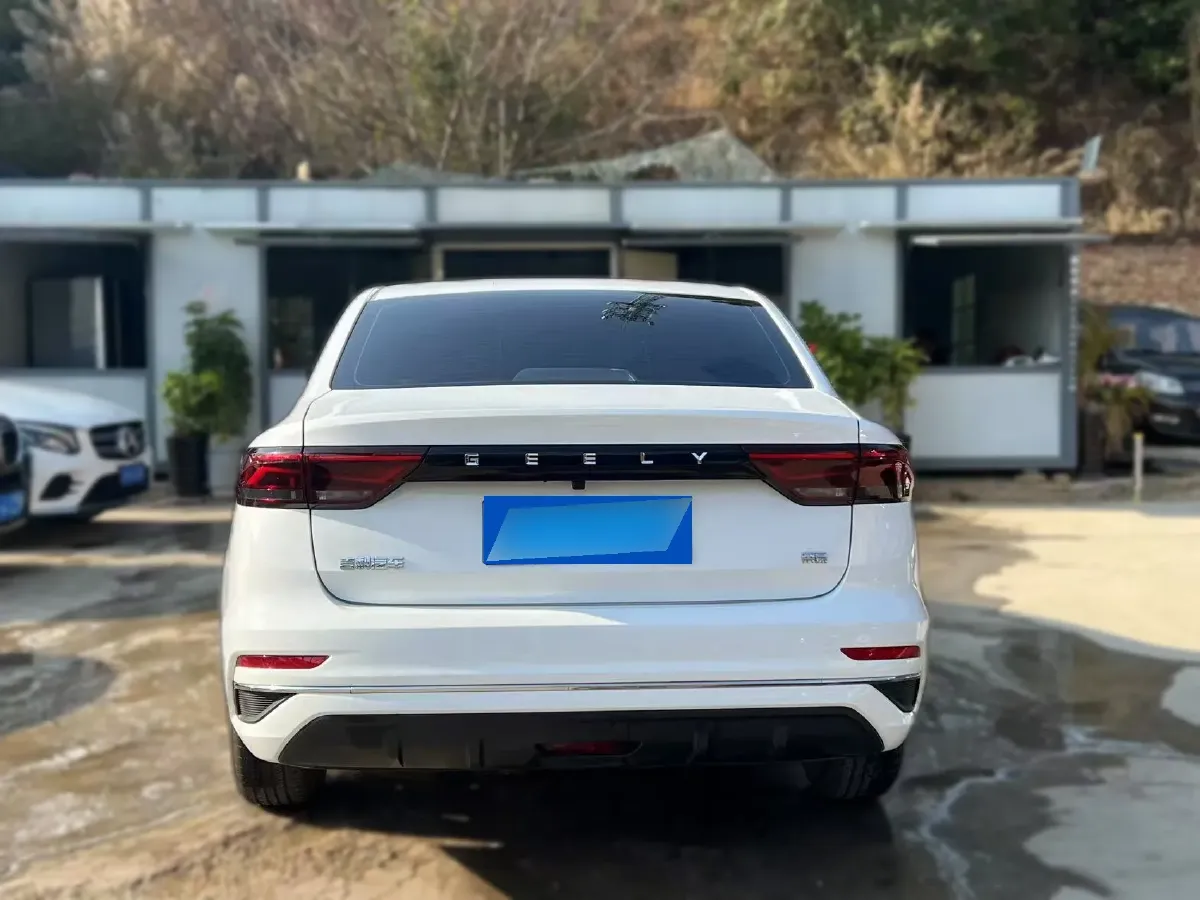 2023 Geely Emgrand 1.5L 127HP L4 5MT,autocango,china used car exporter,china ev exporter,chinese used car exporter,chinese used ev exporter