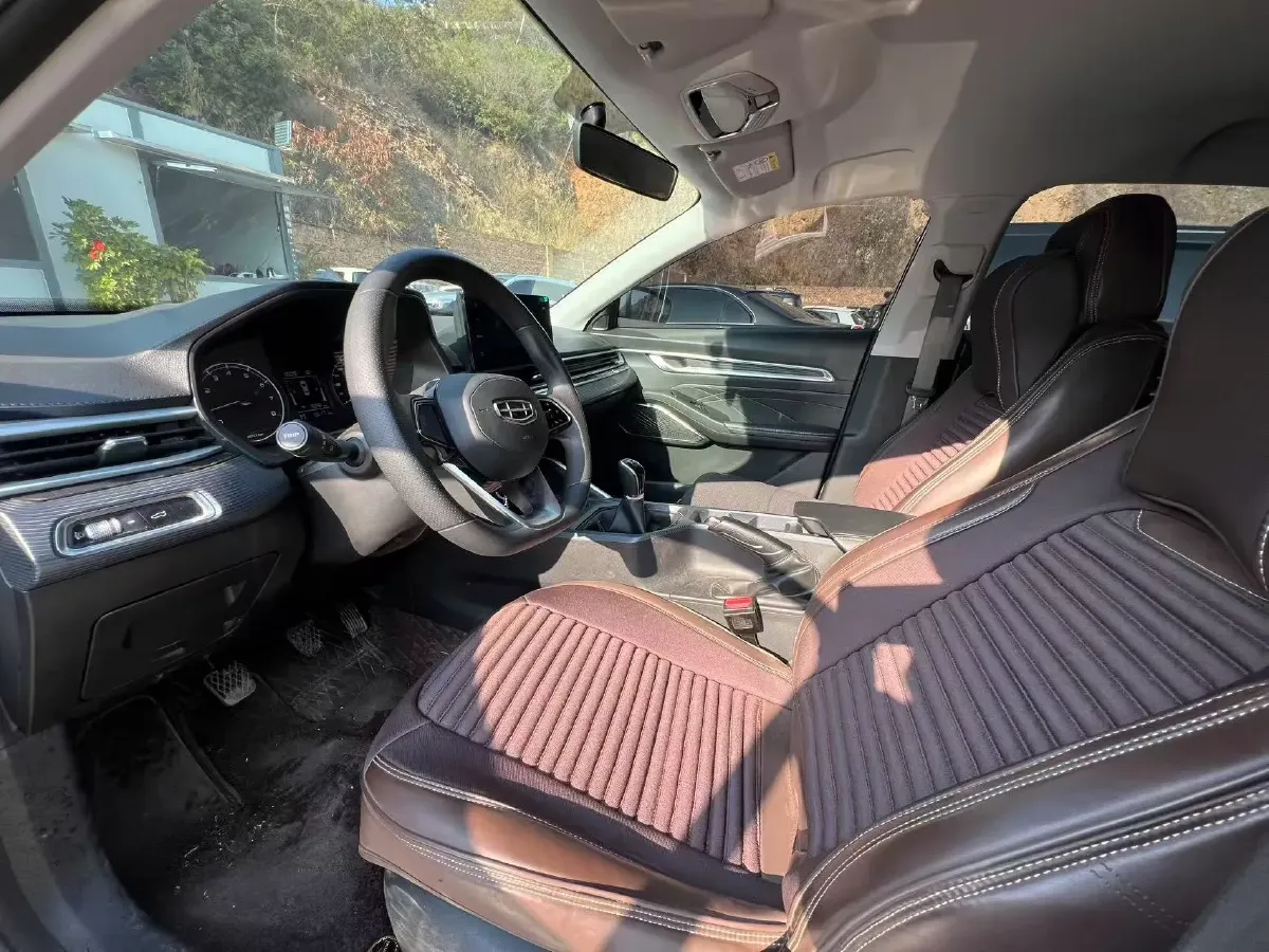 2023 Geely Emgrand 1.5L 127HP L4 5MT,autocango,china used car exporter,china ev exporter,chinese used car exporter,chinese used ev exporter